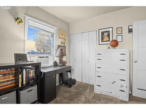 2808 E 25th Street Vancouver WA 98661