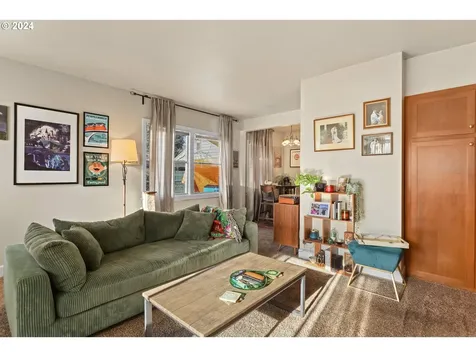2808 E 25th Street Vancouver WA 98661