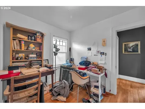 8238 N Hurst Avenue Portland OR 97203