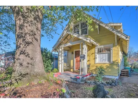 8238 N Hurst Avenue Portland OR 97203