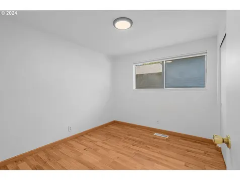 9649 Sw 49th Avenue Portland OR 97219