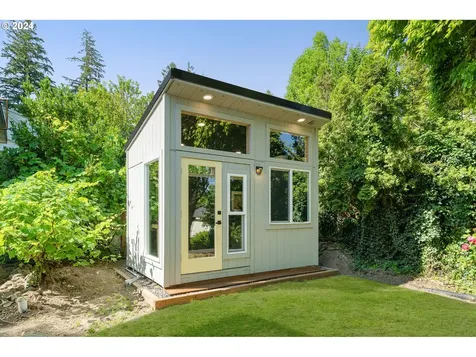 9649 Sw 49th Avenue Portland OR 97219