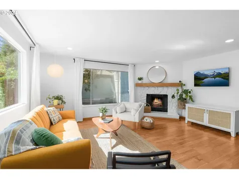 9649 Sw 49th Avenue Portland OR 97219