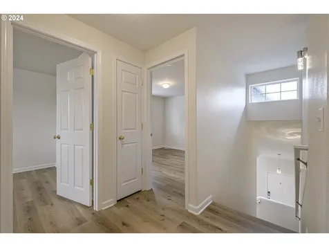 6580 SE Royce Court Hillsboro OR 97123