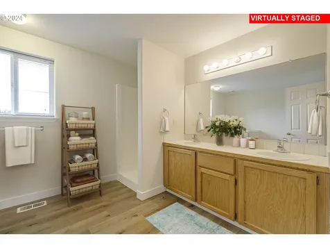 6580 SE Royce Court Hillsboro OR 97123