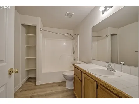 6580 SE Royce Court Hillsboro OR 97123