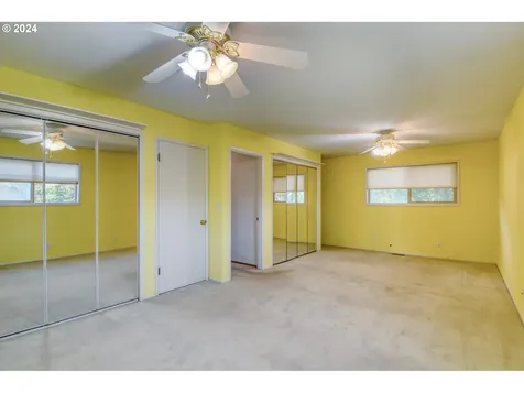 3239 SW Isaac Avenue Pendleton OR 97801