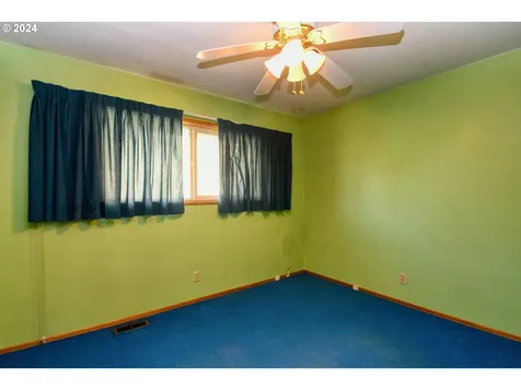 3239 SW Isaac Avenue Pendleton OR 97801