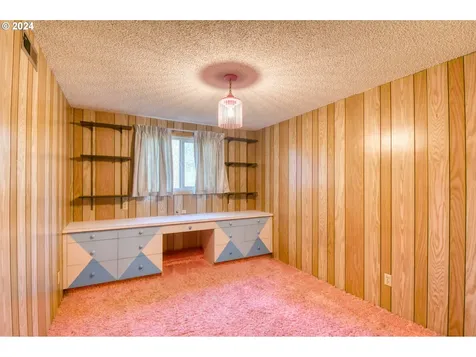 3239 SW Isaac Avenue Pendleton OR 97801