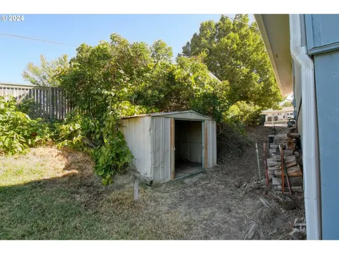3239 SW Isaac Avenue Pendleton OR 97801
