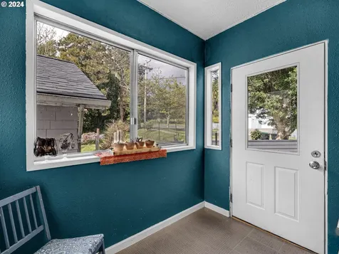 1419 9th Street Astoria OR 97103