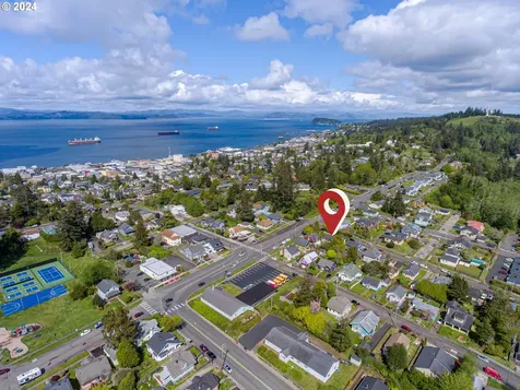 1419 9th Street Astoria OR 97103
