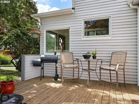1419 9th Street Astoria OR 97103