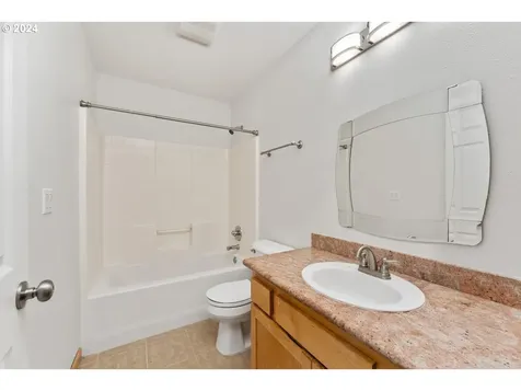 14436 SE Bridgeton Street Clackamas OR 97015