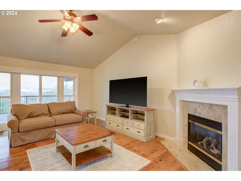 1160 NE Granite Ridge Street Roseburg OR 97470
