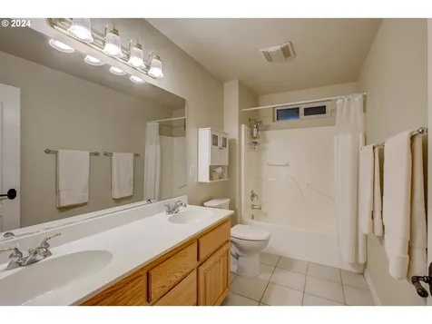 1160 NE Granite Ridge Street Roseburg OR 97470