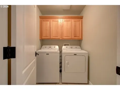 1160 NE Granite Ridge Street Roseburg OR 97470