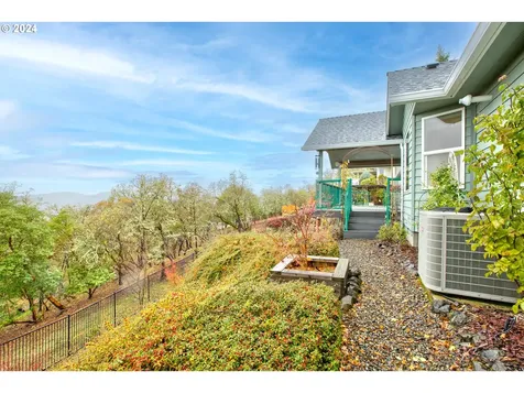 1160 NE Granite Ridge Street Roseburg OR 97470