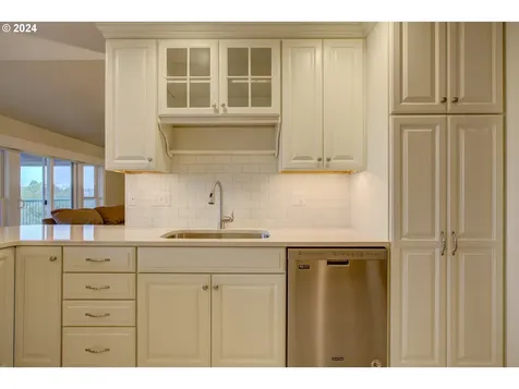 1160 NE Granite Ridge Street Roseburg OR 97470