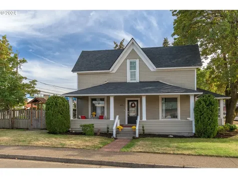 475 W 9th Avenue Junction City OR 97448