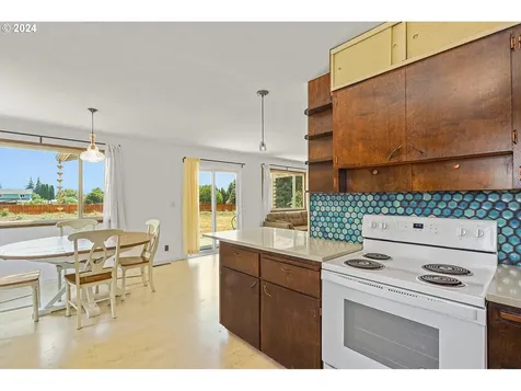 133 SW Peck Road White Salmon WA 98672