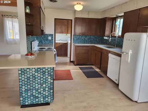 133 SW Peck Road White Salmon WA 98672