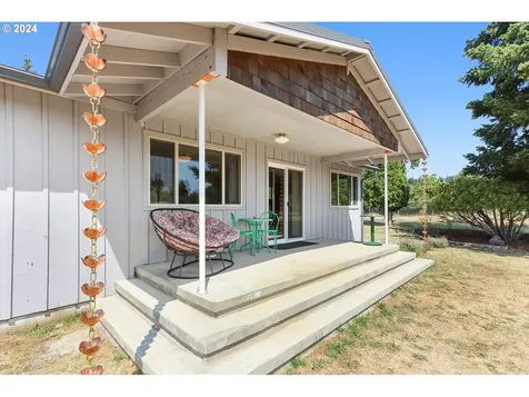133 SW Peck Road White Salmon WA 98672