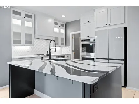 4206 NW 12th Avenue Camas WA 98607