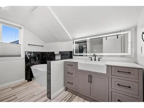 4206 NW 12th Avenue Camas WA 98607