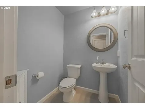 64419 Beaver Loop Road North Bend OR 97459