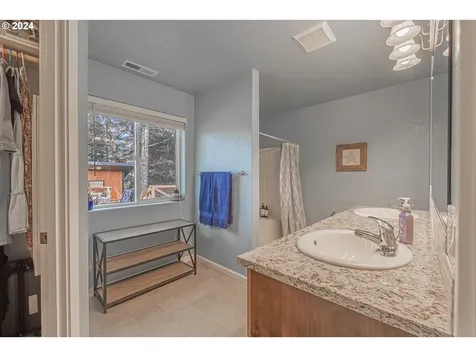 64419 Beaver Loop Road North Bend OR 97459