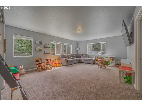 64419 Beaver Loop Road North Bend OR 97459