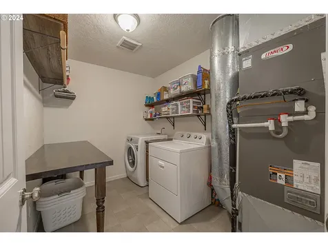 64419 Beaver Loop Road North Bend OR 97459