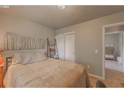 64419 Beaver Loop Road North Bend OR 97459