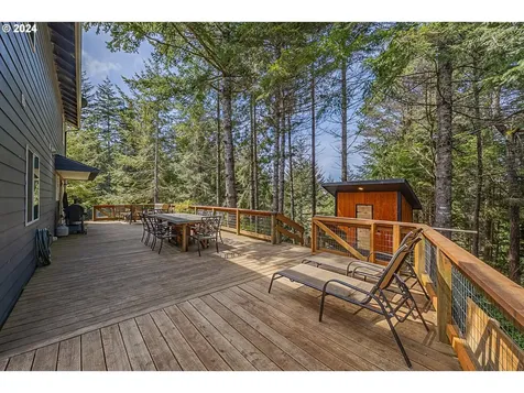 64419 Beaver Loop Road North Bend OR 97459