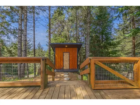 64419 Beaver Loop Road North Bend OR 97459