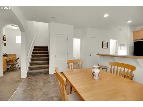 5824 Avalon Street Eugene OR 97402