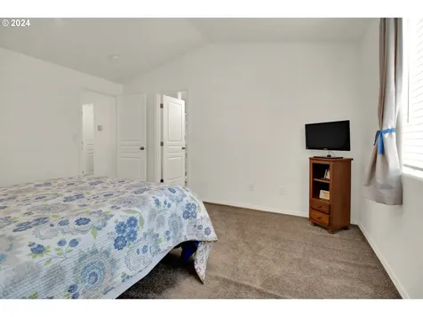 5824 Avalon Street Eugene OR 97402