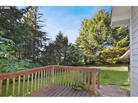 95773 Martin Ranch Road Brookings OR 97415