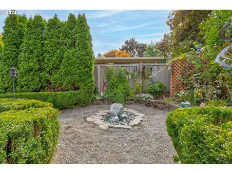 823 NW 104th Loop Vancouver WA 98685