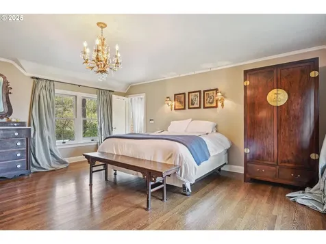 2670 SW Tichner Drive Portland OR 97205