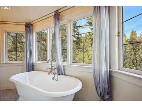2670 SW Tichner Drive Portland OR 97205