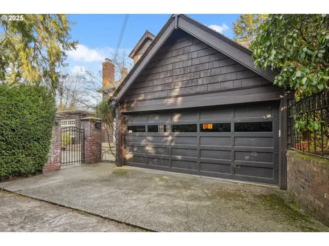 2670 SW Tichner Drive Portland OR 97205