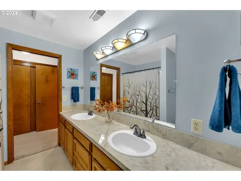 15321 Ne Winsor Drive Brush Prairie WA 98606