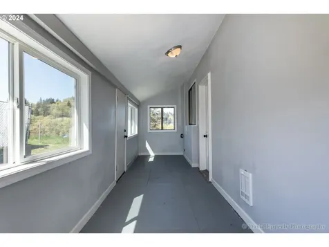 112 E C Street Rainier OR 97048