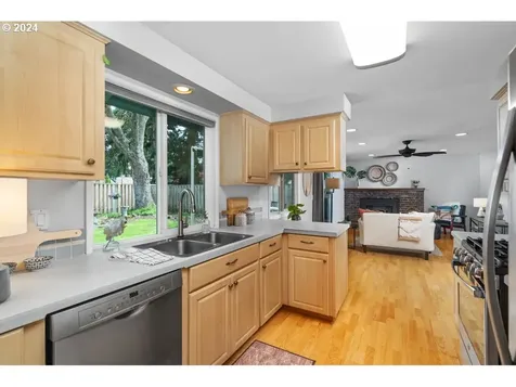 5570 Sw 203rd Avenue Beaverton OR 97078