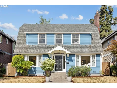 5239 NE Garfield Avenue Portland OR 97211