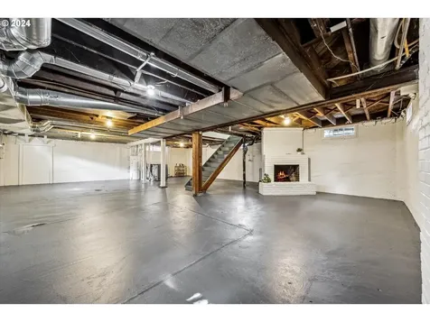 5239 NE Garfield Avenue Portland OR 97211