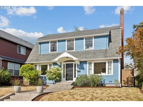 5239 NE Garfield Avenue Portland OR 97211