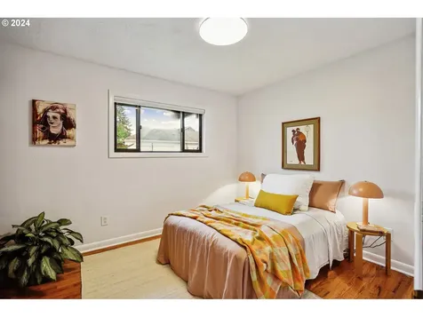5135 Ne Skidmore Street Portland OR 97218